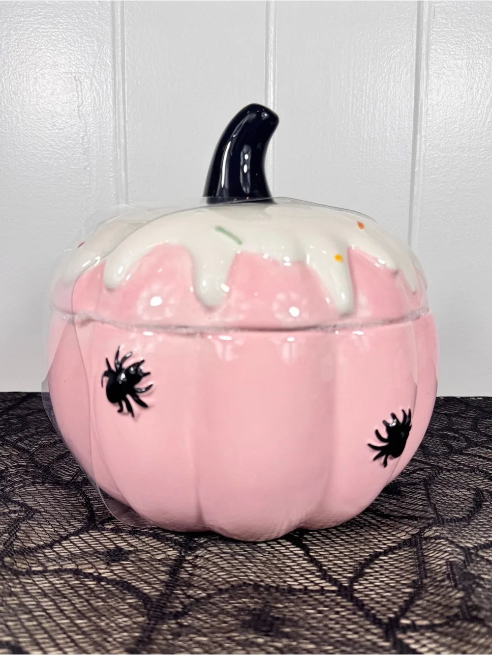 NEW Pink Pumpkin with Spiders and Frosting Halloween Cookie Jar